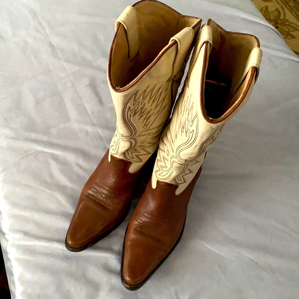 MATISSE BOOTS SIZE 7M